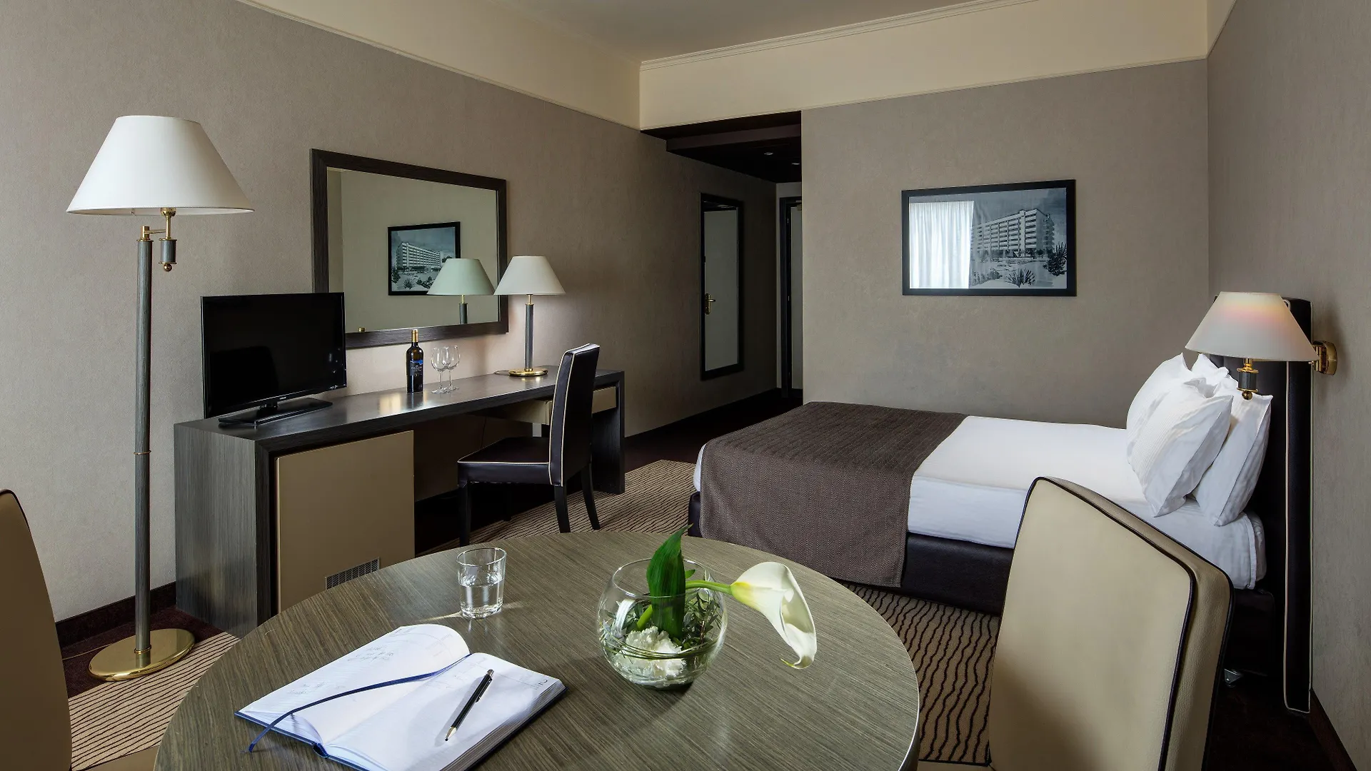 Holiday Inn Rome - Eur Parco Dei Medici By Ihg Италия
