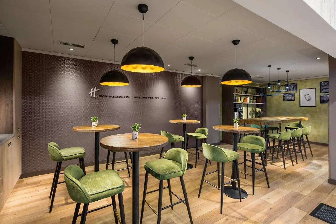 **** Hotel Holiday Inn Rome - Eur Parco Dei Medici By Ihg Itálie