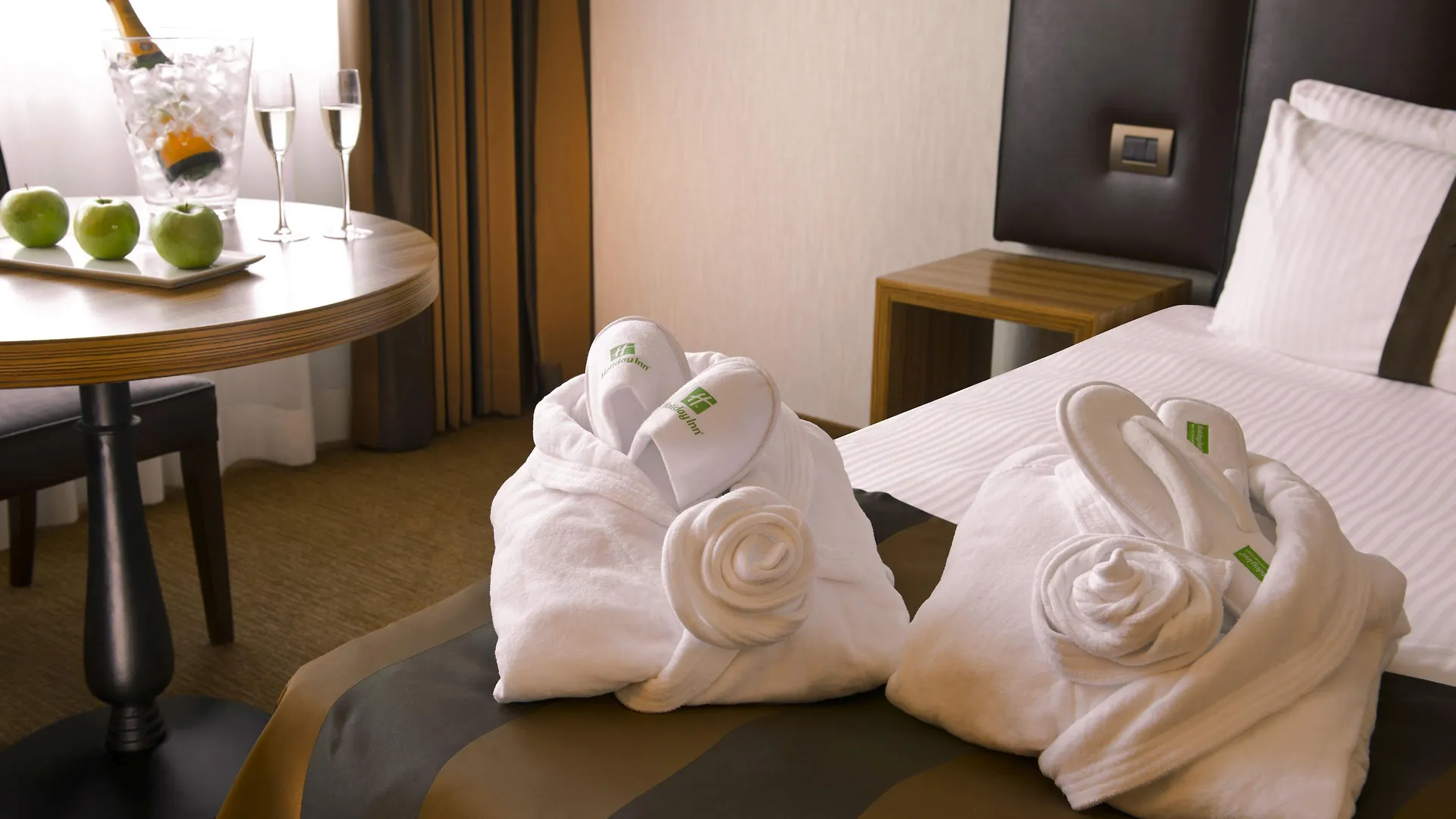 Holiday Inn Rome - Eur Parco Dei Medici By Ihg Отель