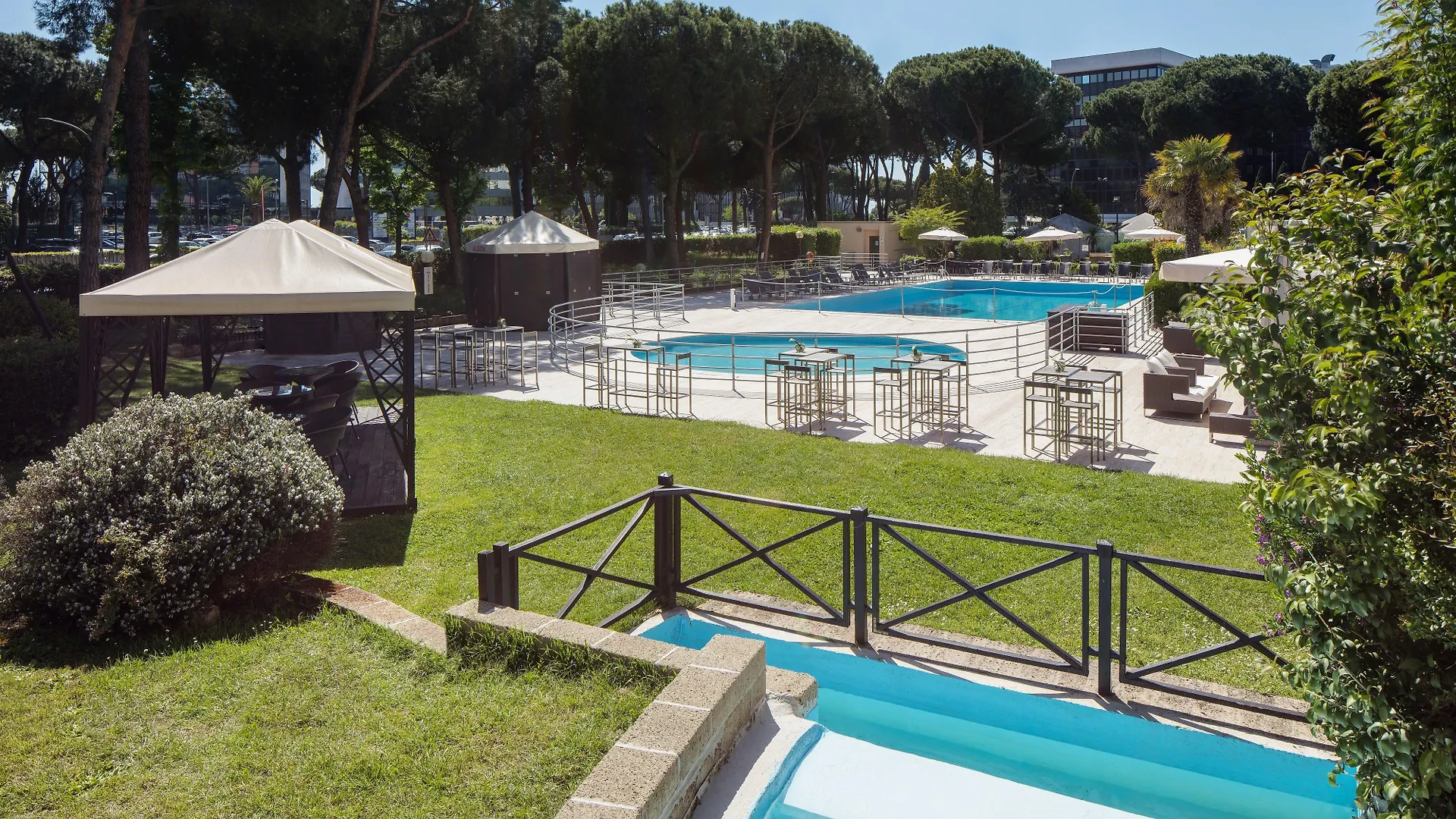 Отель Holiday Inn Rome - Eur Parco Dei Medici By Ihg