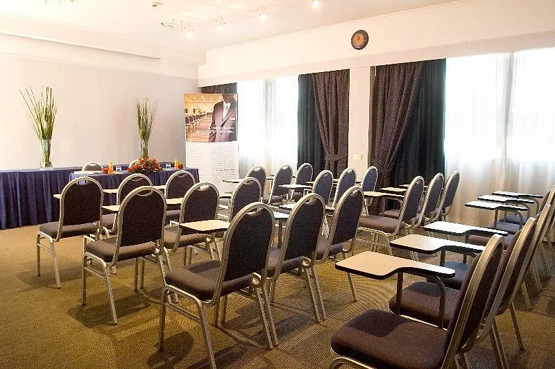 Holiday Inn Rome - Eur Parco Dei Medici By Ihg Itálie
